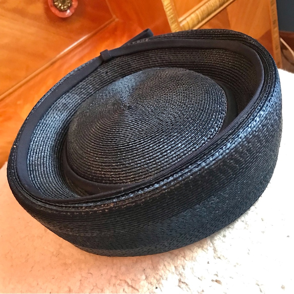 Vintage 1950s 1960s Womens Dark Navy Blue Straw Pillbox Hat w/ Bow